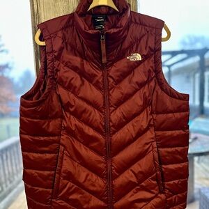 The North Face Women's Maroon Quilted Vest